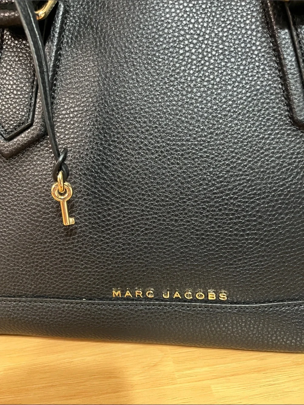 Marc Jacobs women's handbag